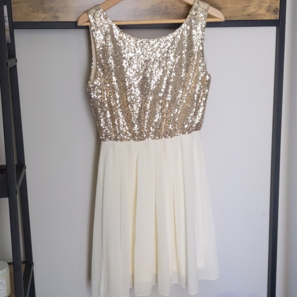 Chelsea Gold Sequin Dress - Picture 1 of 6